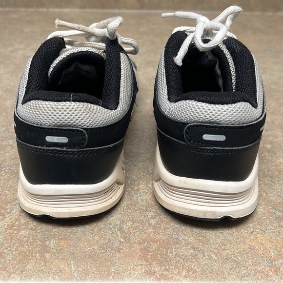 Boys Nike shoes - Picture 7 of 7